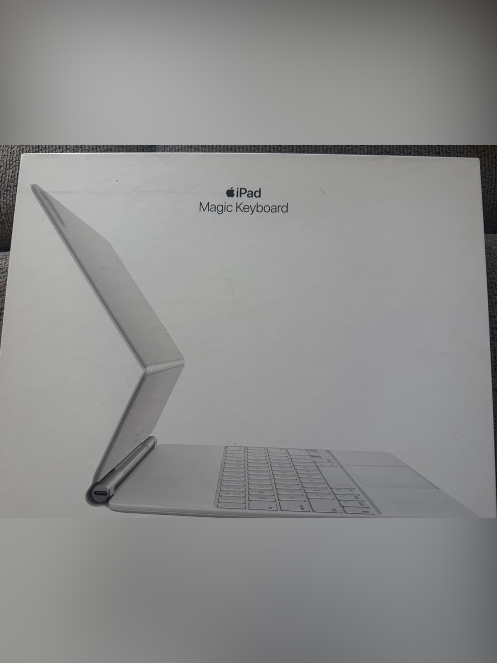 Apple Magic Keyboard - White and Silver Finish